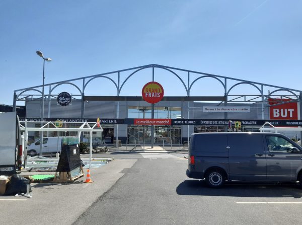 Façade du magasin Grand Frais Osny